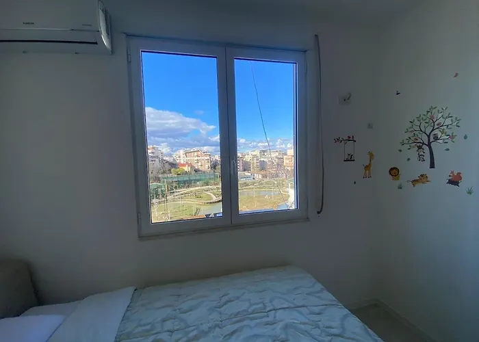 Cozy With Zoo And View *